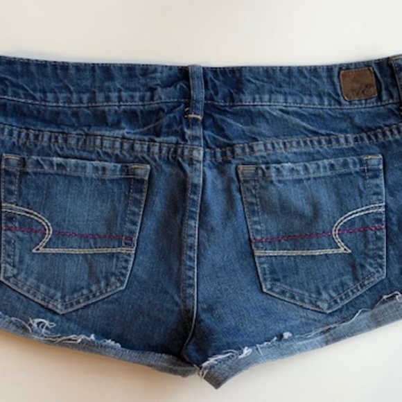 American Eagle Cutoff Denim Shorts - Picture 2 of 2